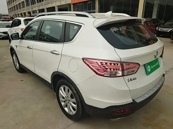 Dongfeng Fengshen AX7 2015