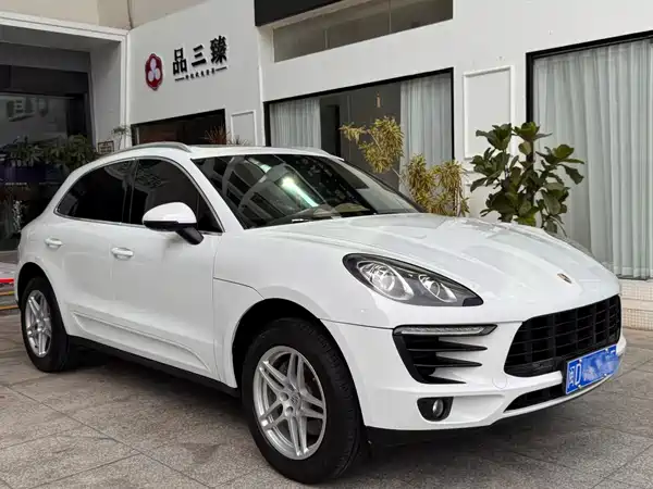 Porsche Macan 2015