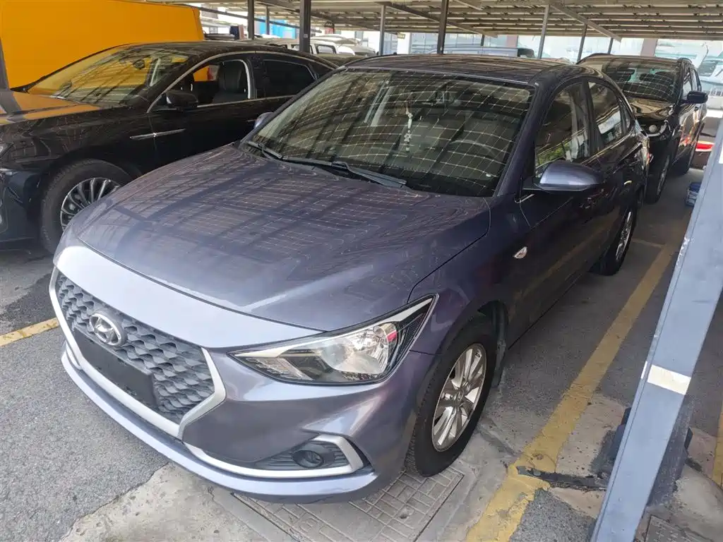 Hyundai Elantra 2019 — фото 1