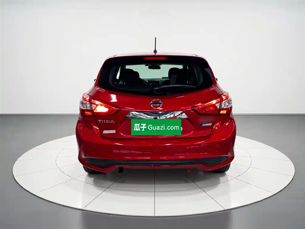 Nissan Tiida 2019 — фото 4