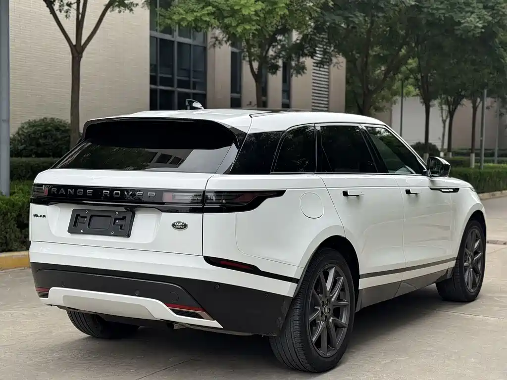 Land Rover Range Rover Velar 2025 — фото 13