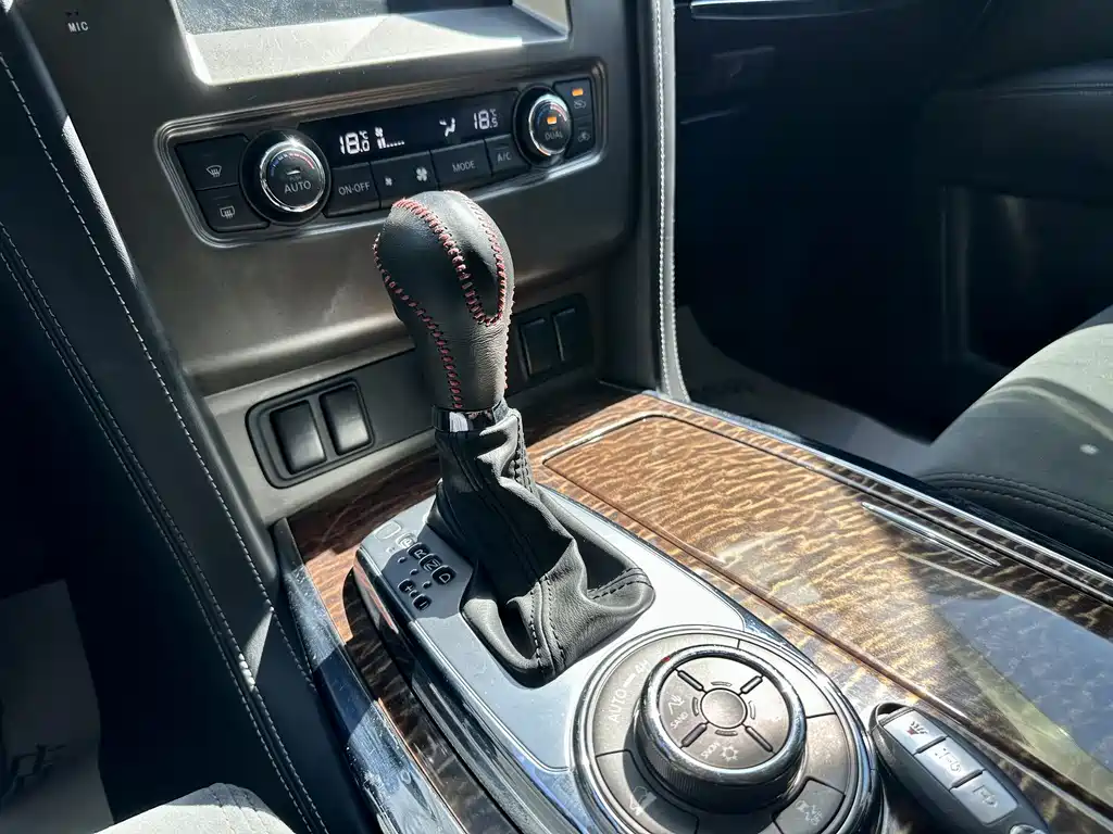Nissan Patrol 2018 — фото 16