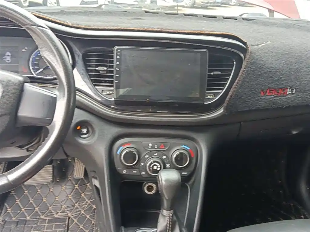 Fiat Viaggio 2016 — фото 13