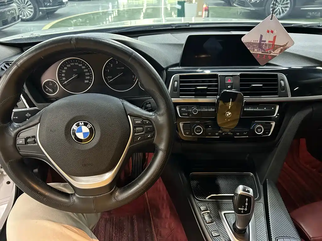 BMW 3 Series GT 2019 — фото 7