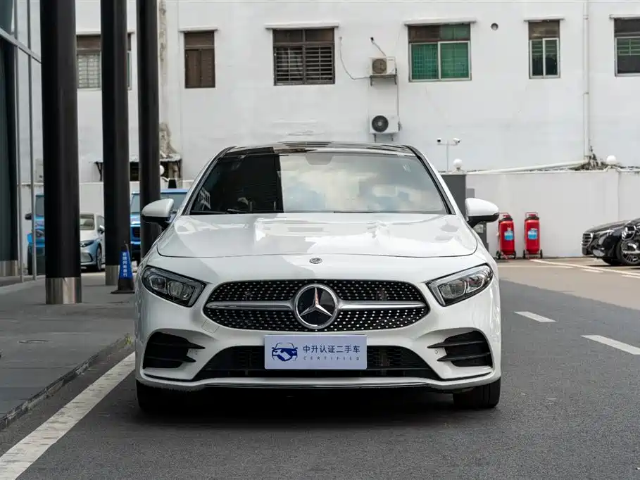 Mercedes-Benz A-Class 2023 — фото 2