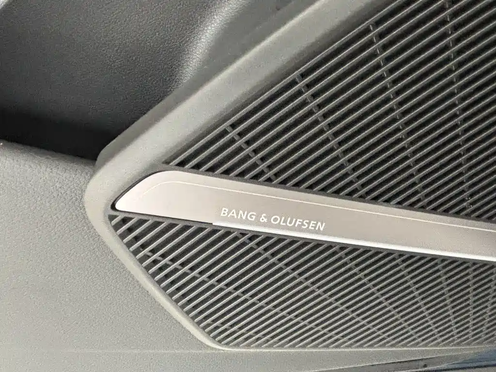 Audi Q5L 2025 — фото 12