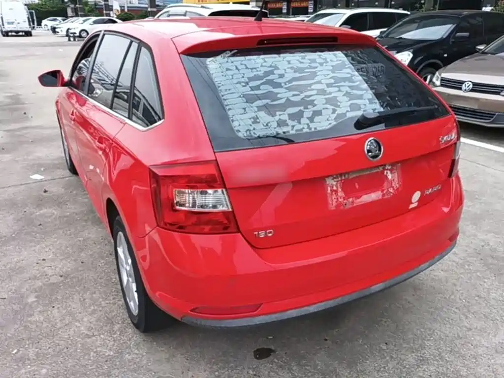 Skoda Rapid Spaceback 2016