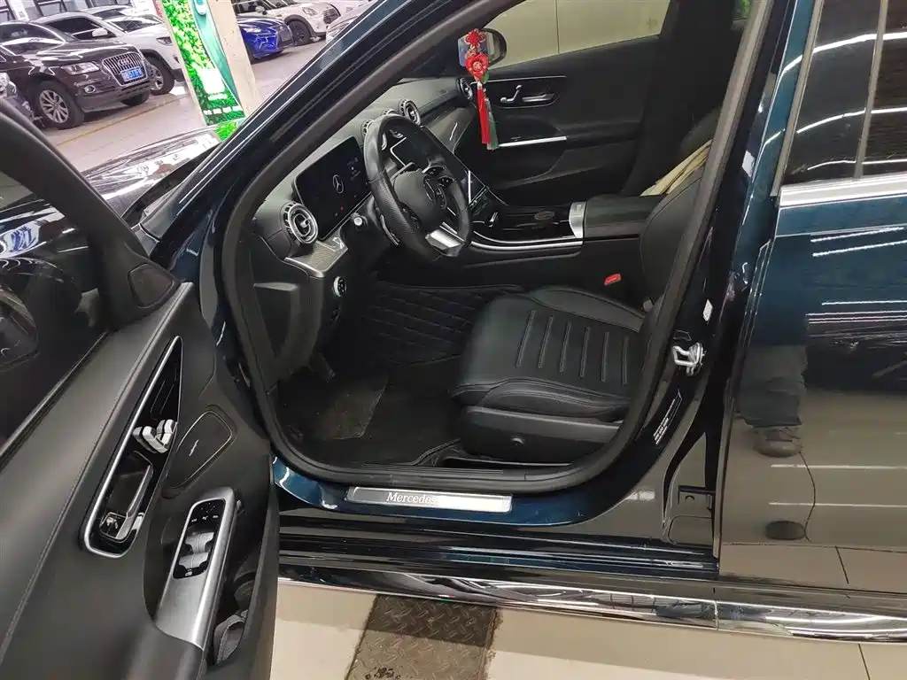 Mercedes-Benz C-Class 2022 — фото 15