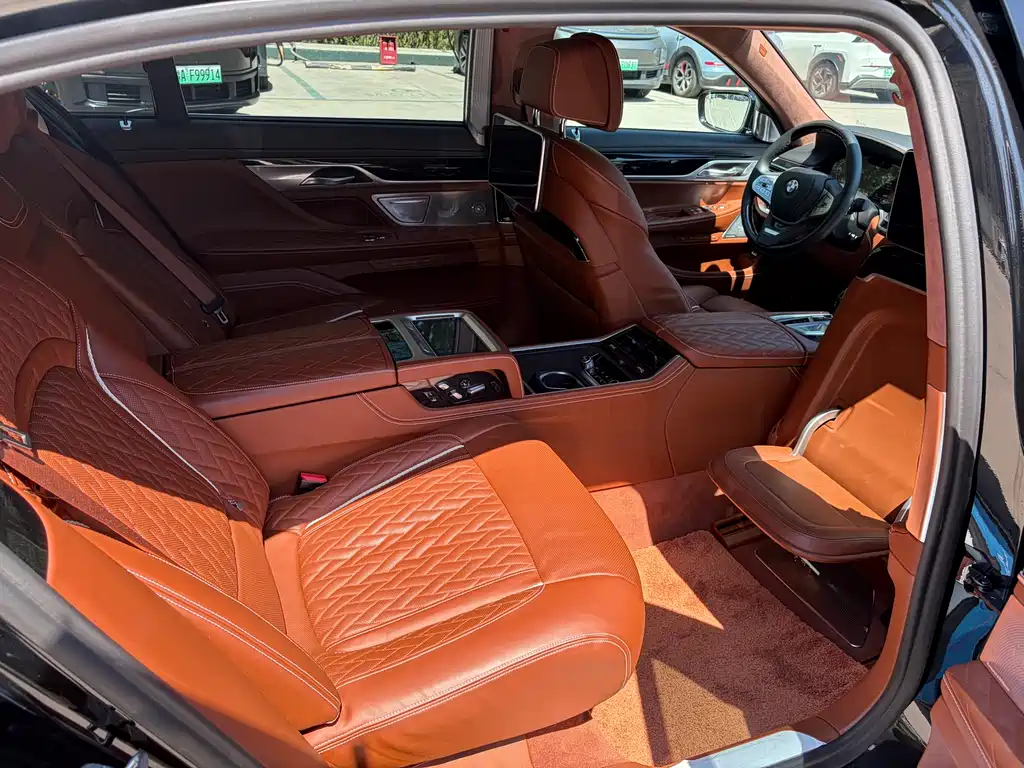BMW 7 Series 2022 — фото 22