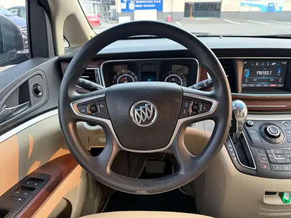 Buick GL8 2018