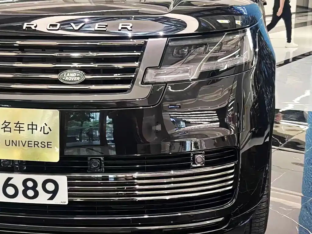Land Rover Range Rover 2025 — фото 10