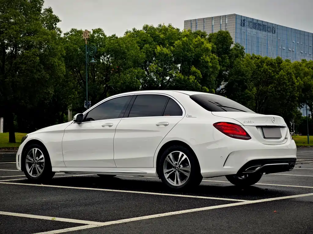 Mercedes-Benz C-Class 2019