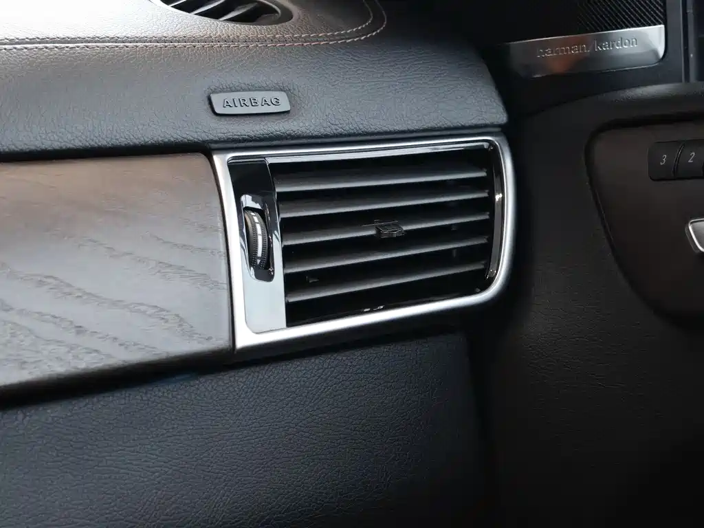 Mercedes-Benz GLS 2016 — фото 10