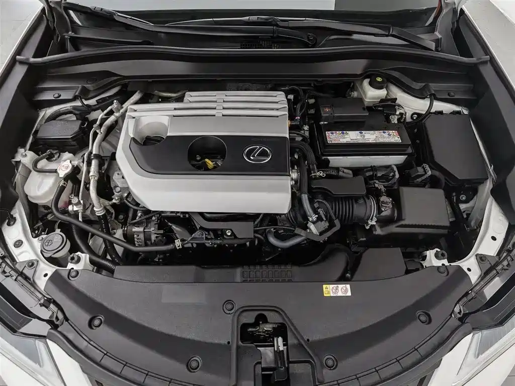 Lexus UX 2021