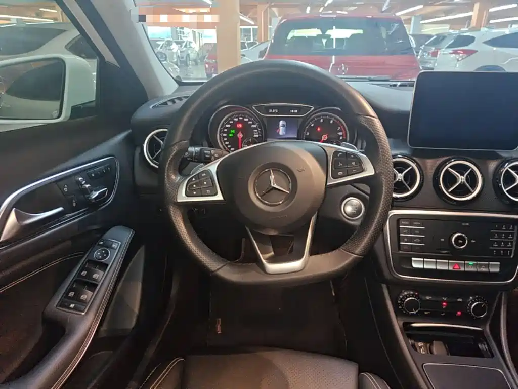 Mercedes-Benz GLA 2019 — фото 11