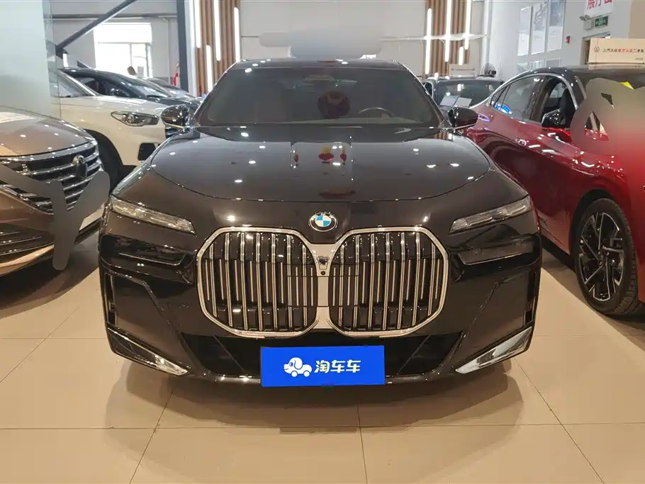 BMW 7 Series 2024