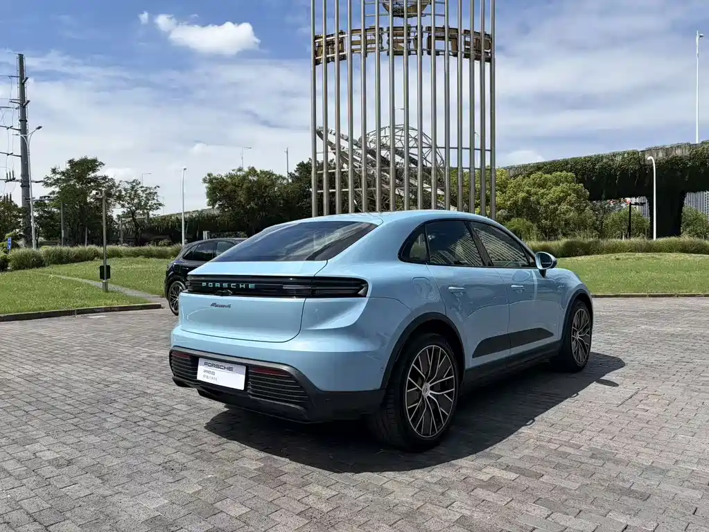 Porsche Macan New Energy 2025 — фото 7