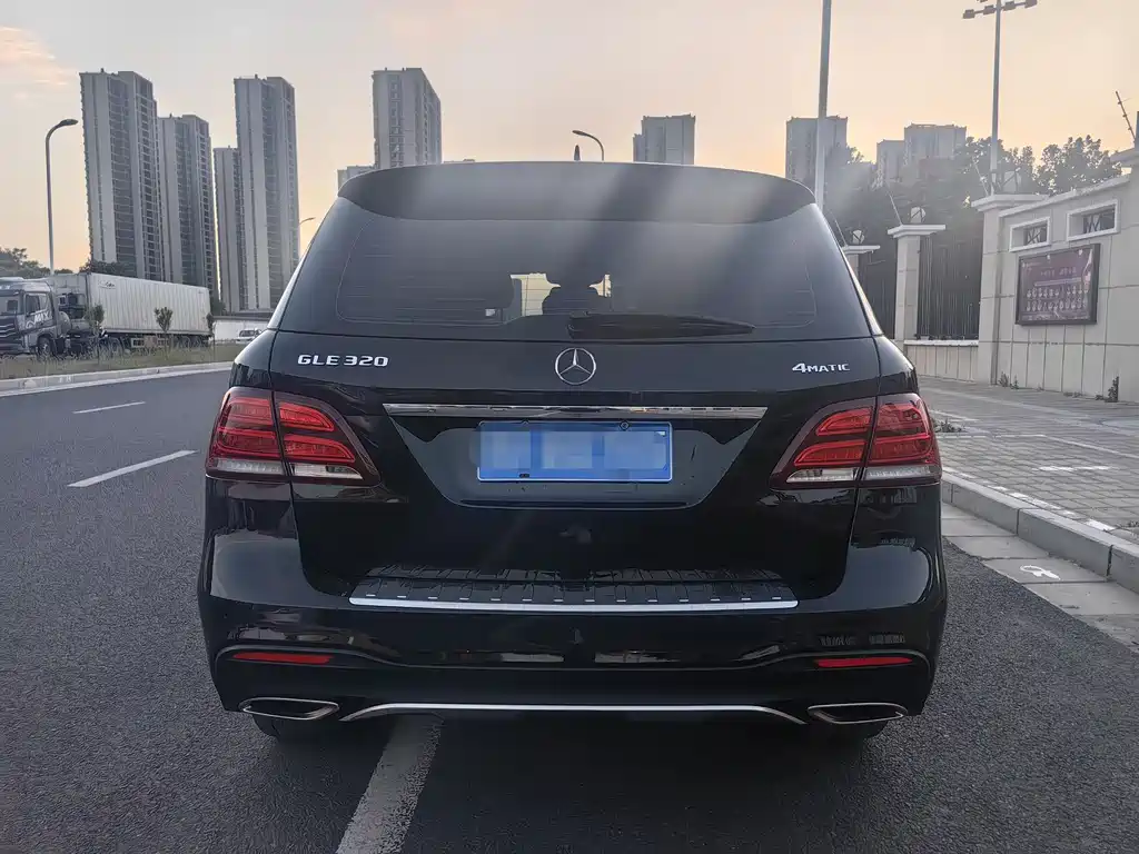 Mercedes-Benz GLE 2018