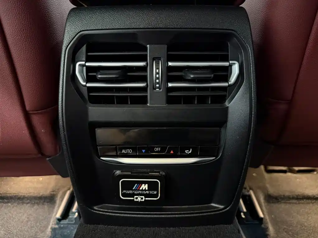 BMW 3 Series 2023 — фото 13