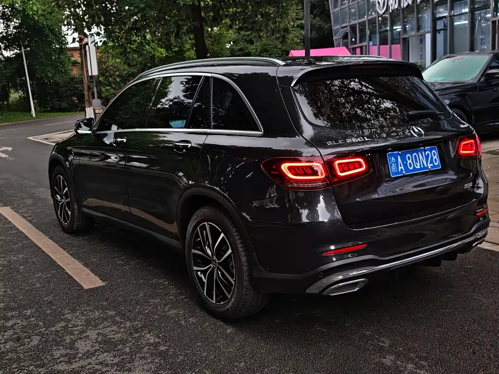 Mercedes-Benz GLC 2021 — фото 13