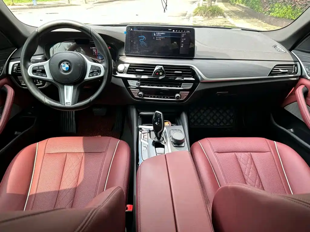 BMW 5 Series New Energy 2022 — фото 16