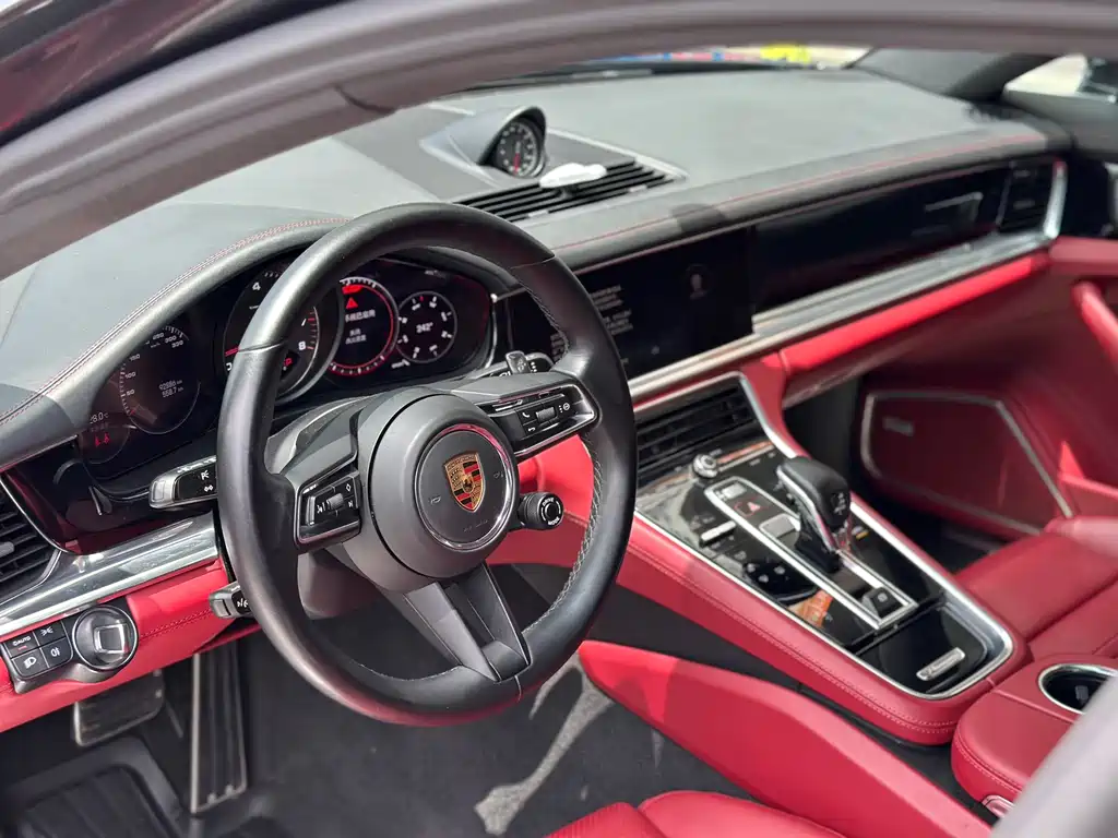 Porsche Panamera 2023 — фото 10