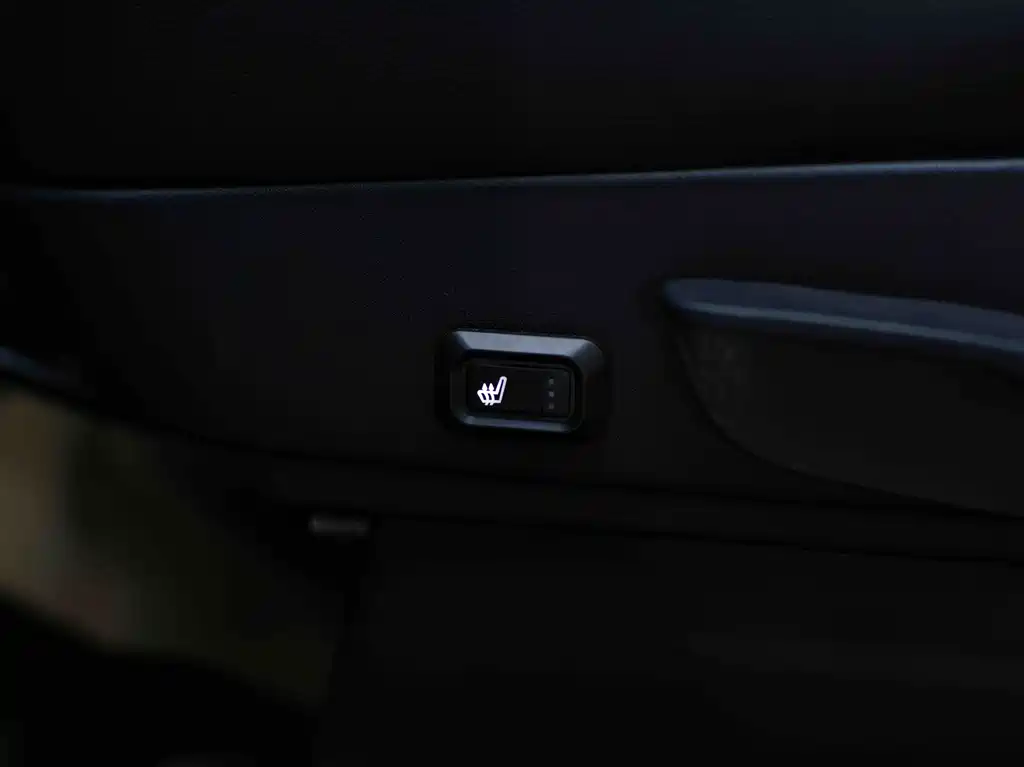 Mitsubishi Outlander 2022 — фото 23