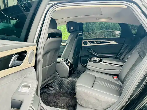 Hongqi H9 2022