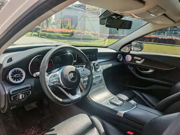 Mercedes-Benz C-Class 2021