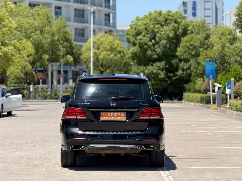 Mercedes-Benz GLE 2017 — фото 11