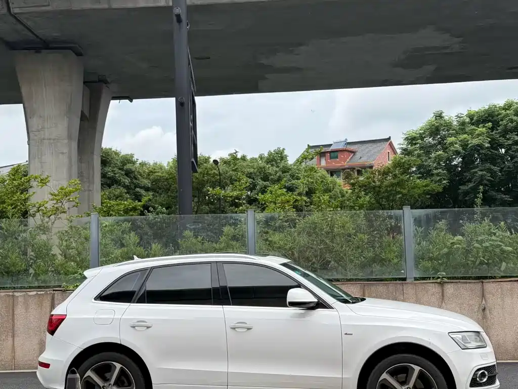 Audi Q5 2015
