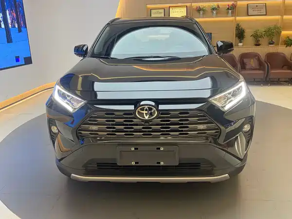 Toyota RAV4 2021