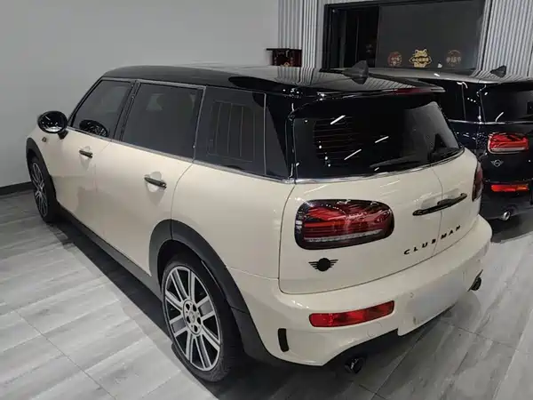 MINI Clubman 2022