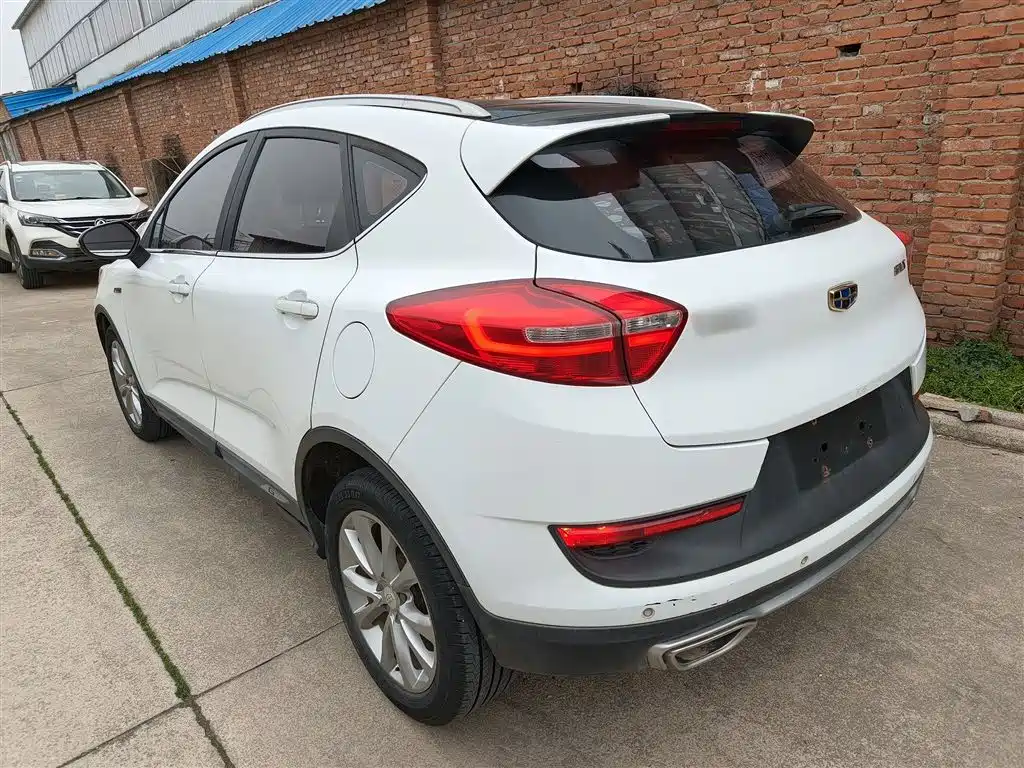 Geely Emgrand GS 2018 — фото 23