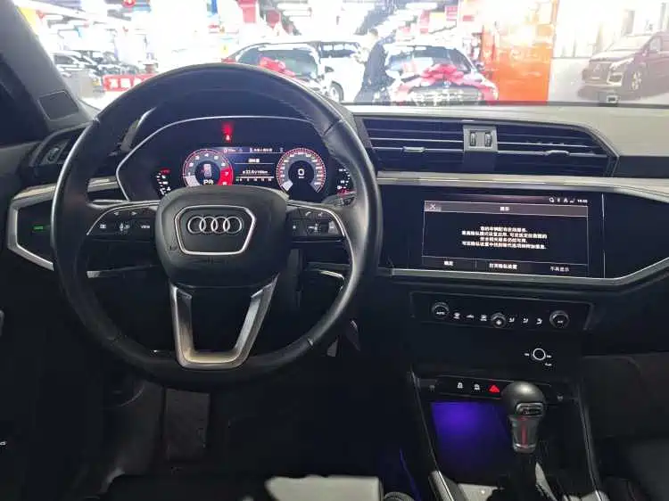 Audi Q3 2024 — фото 13