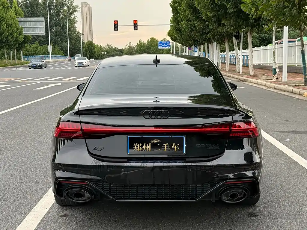 Audi A7L 2023 — фото 20