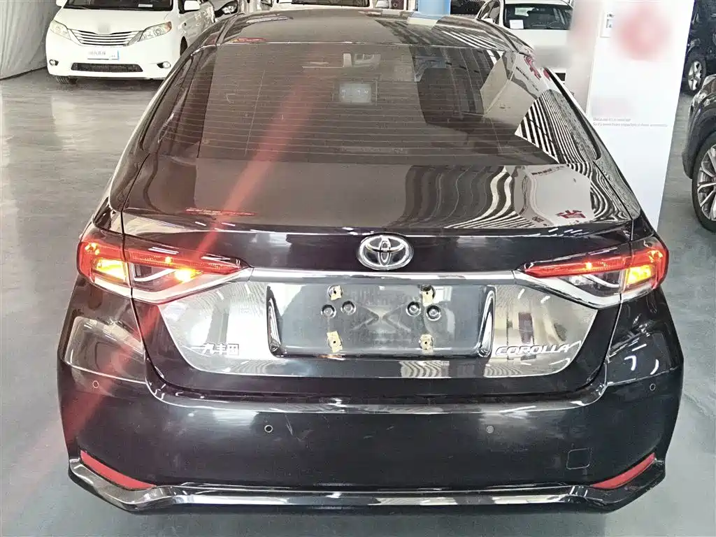 Toyota Corolla 2021 — фото 4