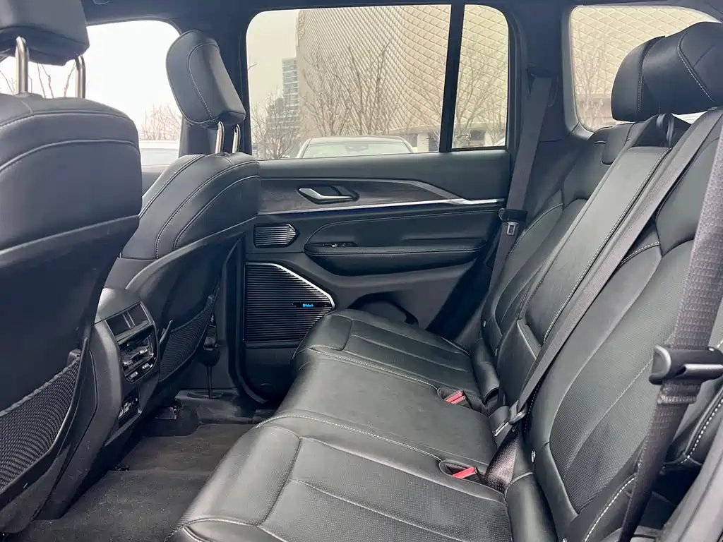 Jeep Grand Cherokee 4xe 2025 — фото 23