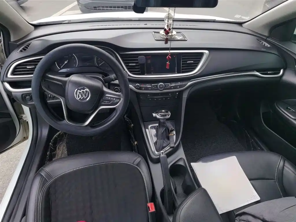 Buick Excelle 2017 — фото 13