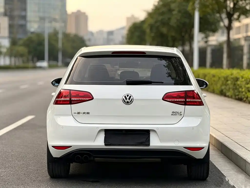 Volkswagen Golf 2016