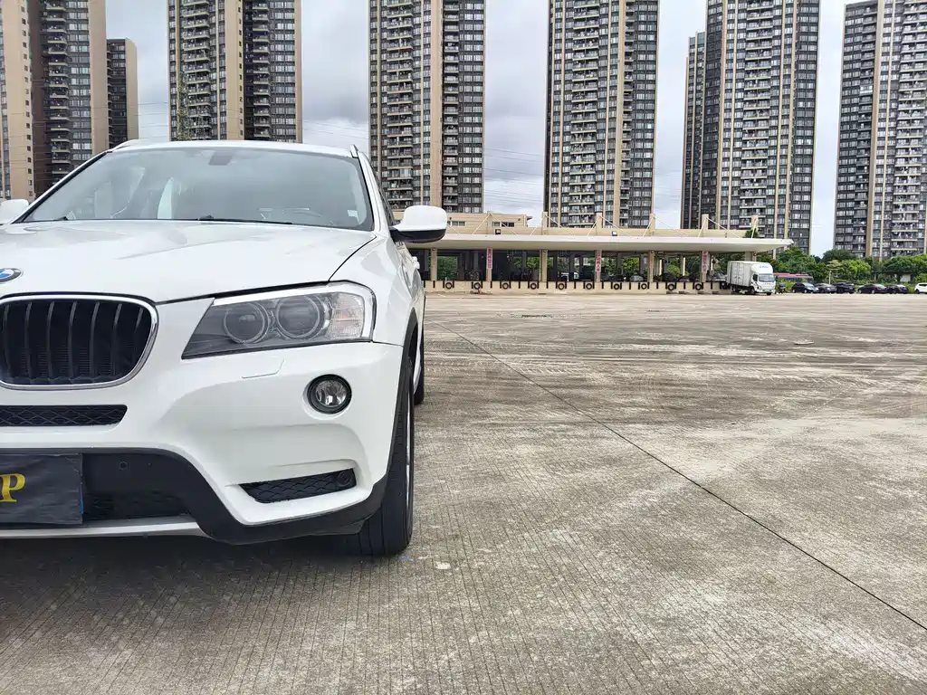 BMW X3 2013 — фото 18