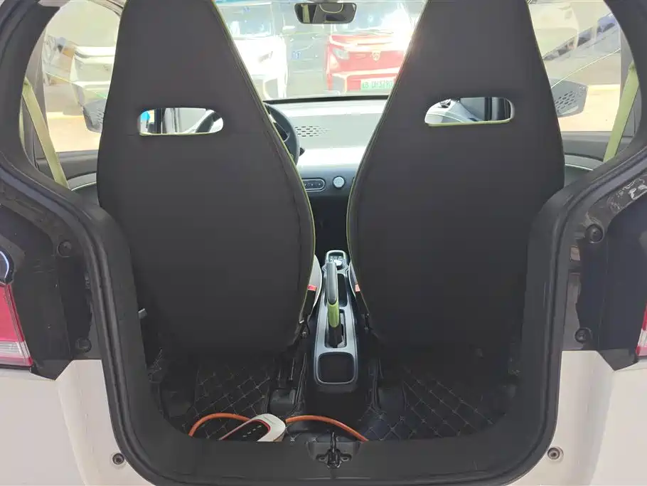 Baojun E100 2020