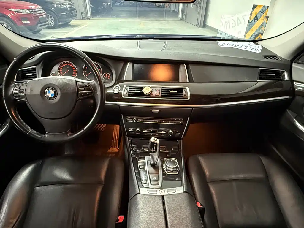 BMW 5 Series GT 2016 — фото 9
