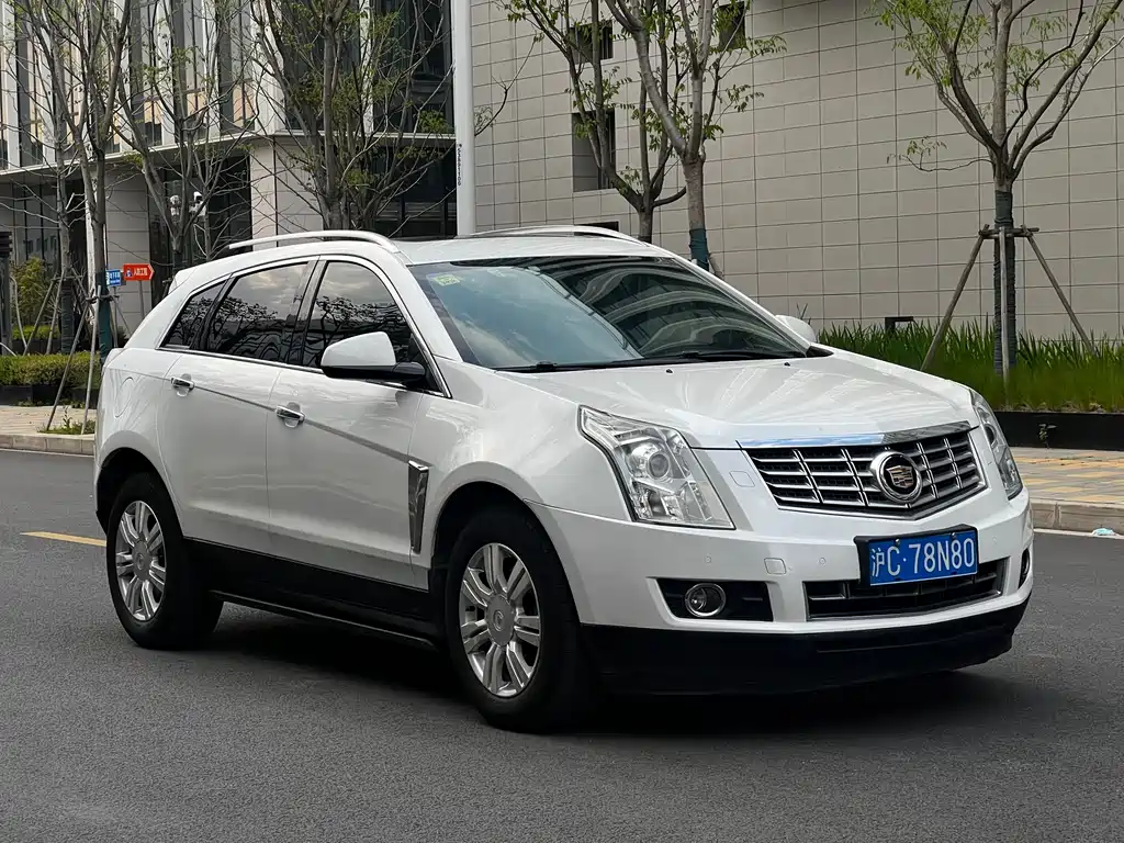 Cadillac SRX 2015 — фото 3