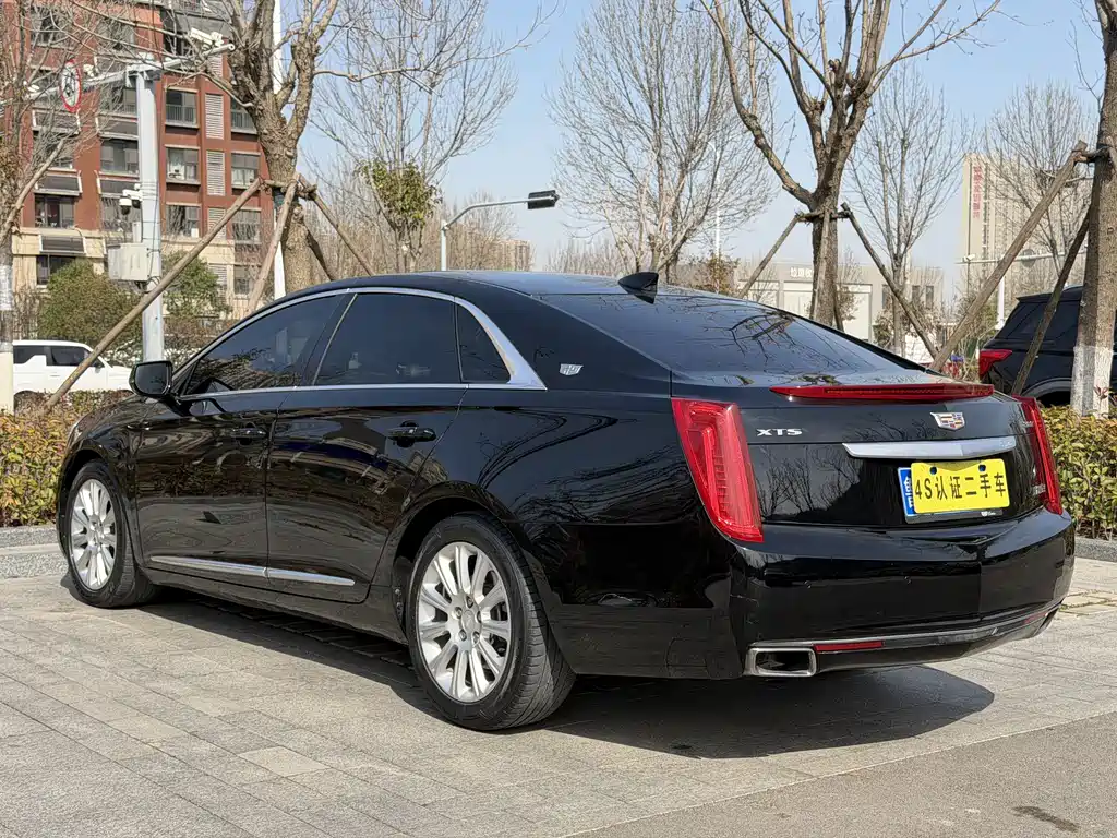 Cadillac XTS 2017 — фото 4