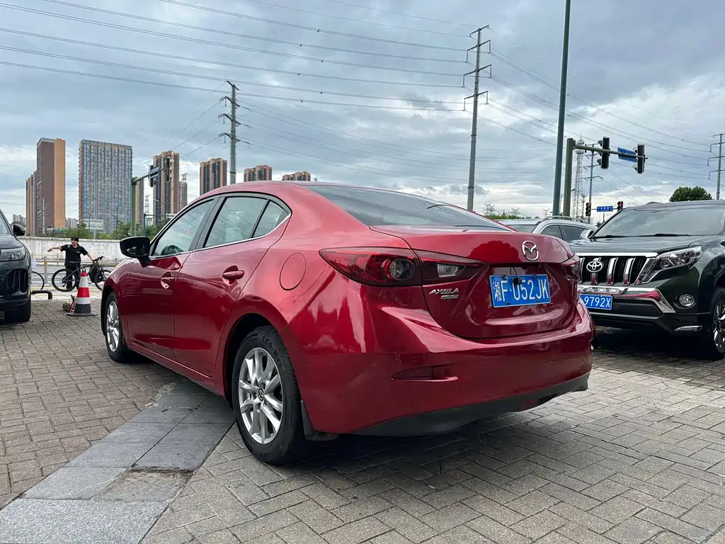 Mazda 3 Axela 2017