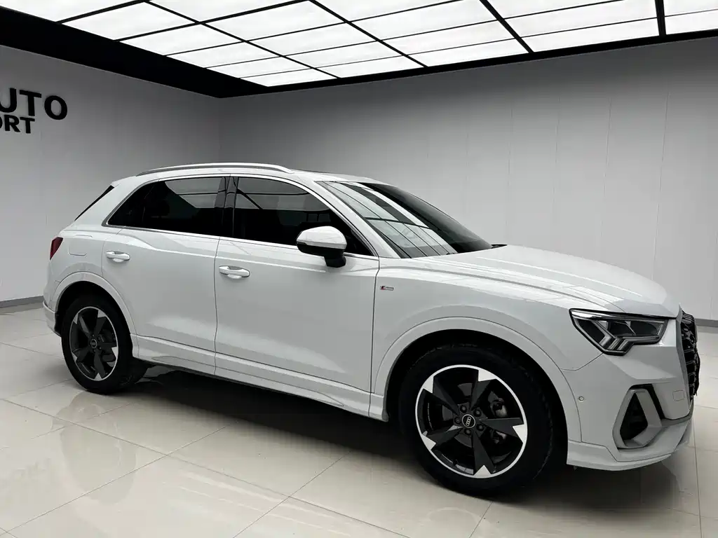 Audi Q3 2021