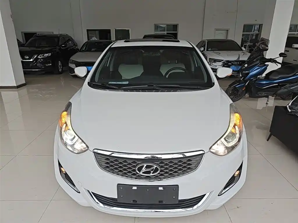 Hyundai Elantra Langdong 2016 — фото 3