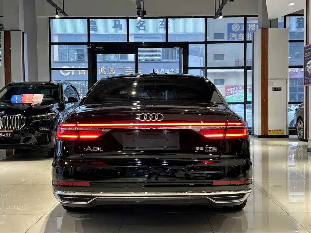 Audi A8 2021 — фото 34