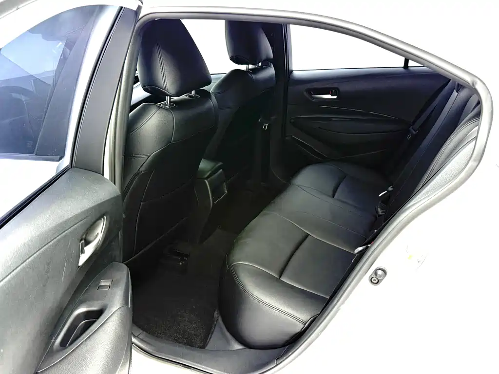 Toyota Corolla 2022 — фото 14